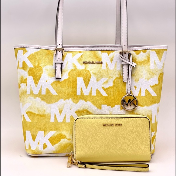 Michael Kors Handbags - 💛 MICHAEL KORS TRAVEL MEDIUM SHIBORI PRINT LOGO TOTE BAG 💛